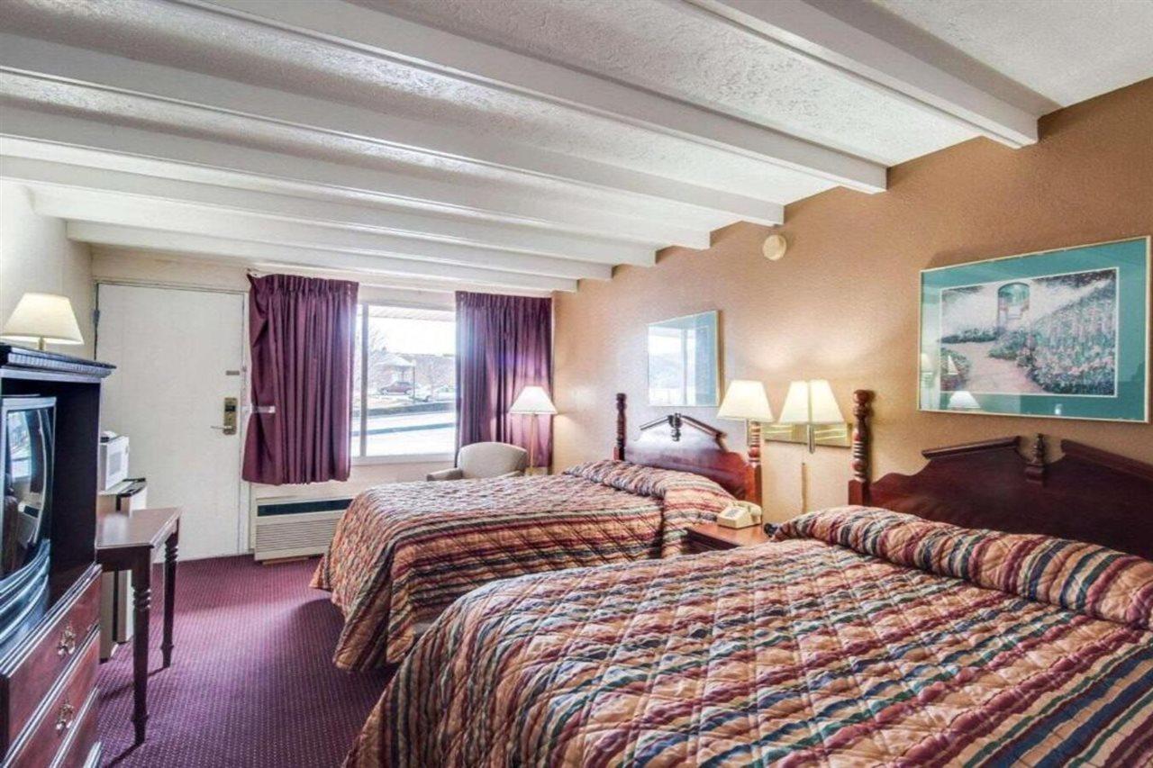 Rodeway Inn Galax Highway 58 Ngoại thất bức ảnh